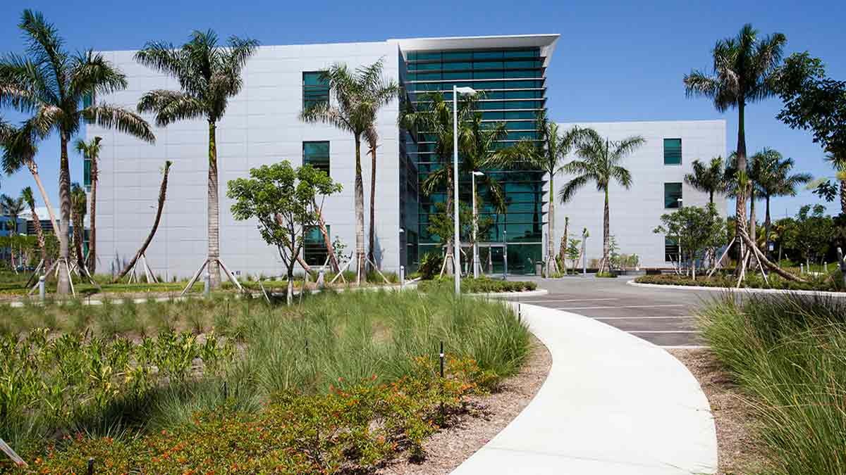 Exterior view of Max Planck Florida Institute