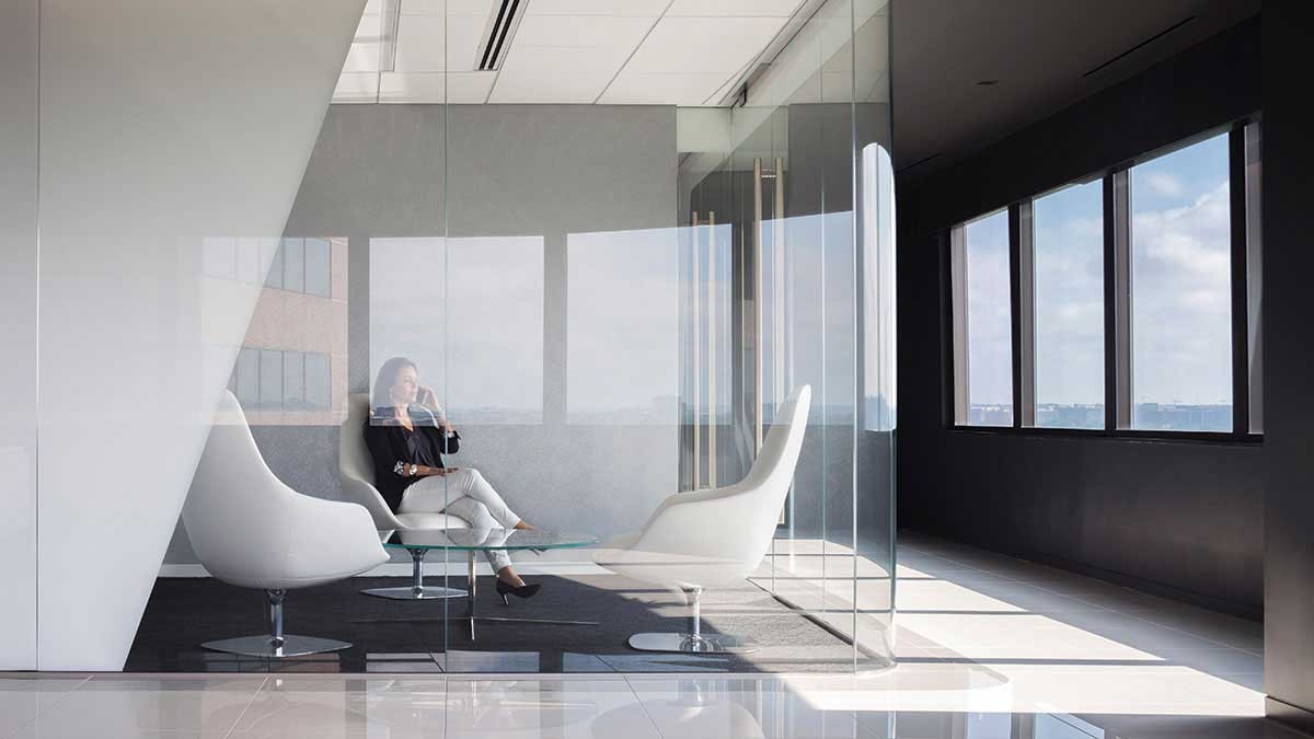Picture of casual meeting room in JLL office