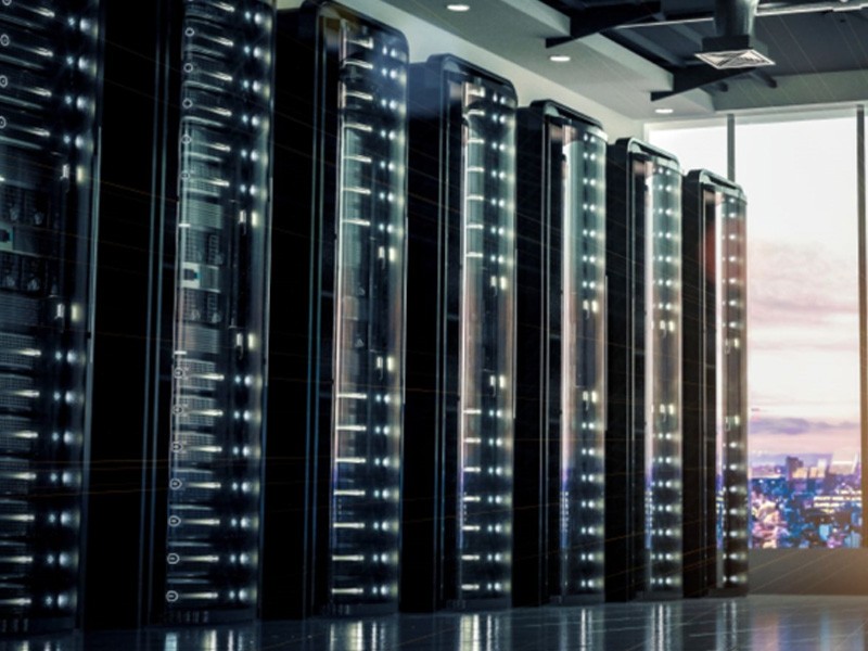 The 1H 2023 North American Data Center Report discusses trends and market insights